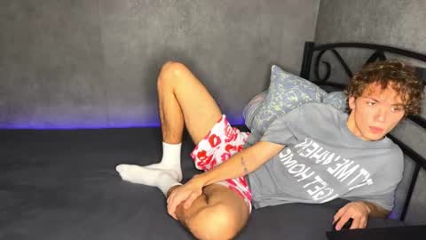 Snapshot of xavier_200 chatting on 5, 12, 2025 Xavier PVT open online show from 5, 12, 2025