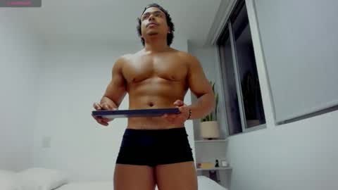 Xavier online show from 7, 11, 2025