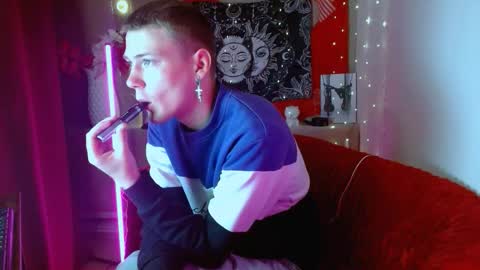 xavier_night81 online show from 15, 9, 2025