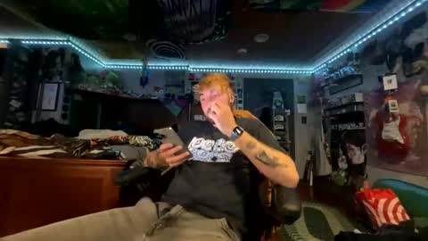 Snapshot of xc0dax chatting on 12, 4, 2026 xc0dax online show from 12, 4, 2026