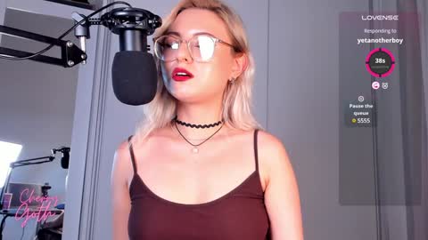 Cherry Goth online show from 7, 2, 2025