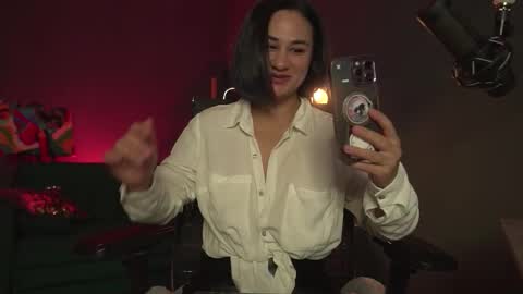 Snapshot of xcummingxsoonx chatting on 17, 11, 2025 MIRA online show from 17, 11, 2025