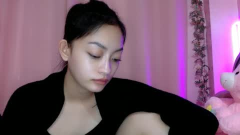 Sachi Cy online show from 6, 2, 2025