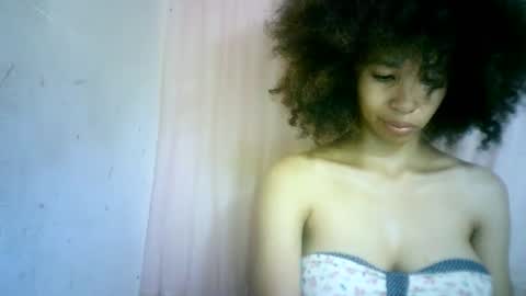 Snapshot of xenna610827 chatting on 2, 2, 2025 xenna610827 online show from 2, 2, 2025