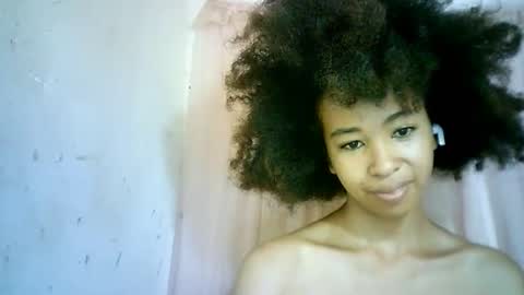 Snapshot of xenna610827 chatting on 13, 2, 2025 xenna610827 online show from 13, 2, 2025