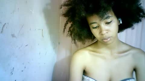 Snapshot of xenna610827 chatting on 17, 2, 2025 xenna610827 online show from 17, 2, 2025