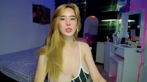 Snapshot of xhotcockcumts chatting on 25, 1, 2025 Barbie ann online show from 25, 1, 2025