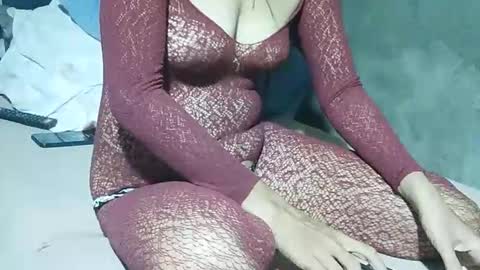 xhotskinny69x online show from 22, 9, 2025