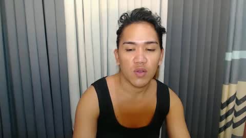 GWEN THOMPSON .......   online show from 28, 2, 2025