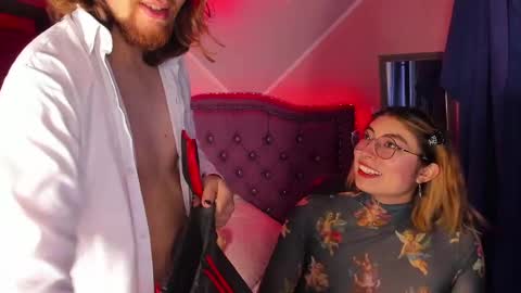 xialee and Lio online show from 17, 12, 2024