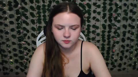 Snapshot of xilana chatting on 6, 12, 2024 Lina online show from 6, 12, 2024