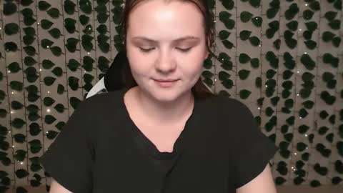 Snapshot of xilana chatting on 11, 2, 2025 Lina online show from 11, 2, 2025