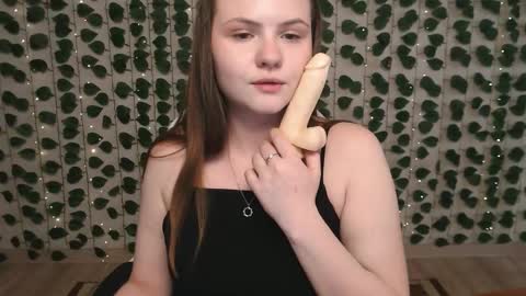 Snapshot of xilana chatting on 2, 3, 2025 Lina online show from 2, 3, 2025