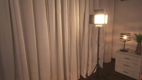 Snapshot of ximena_cortez3 chatting on 13, 11, 2025 Ximena cortez online show from 13, 11, 2025