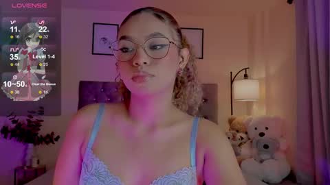 Snapshot of ximena_sotto1 chatting on 17, 2, 2026 camila online show from 17, 2, 2026