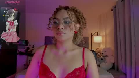 Snapshot of ximena_sotto1 chatting on 26, 4, 2026 camila online show from 26, 4, 2026