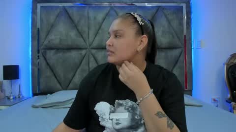 Snapshot of ximenarusso chatting on 7, 12, 2024 online show from 7, 12, 2024