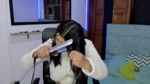 Xina Black online show from 13, 1, 2026