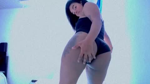 Snapshot of xiomy_winklar chatting on 18, 12, 2024 xiomy winklar online show from 18, 12, 2024