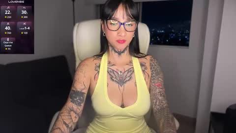 Snapshot of xisisxx chatting on 19, 11, 2025 xisisxx online show from 19, 11, 2025