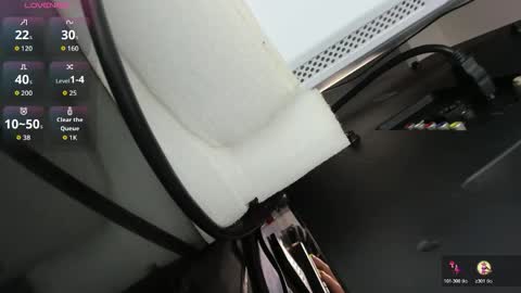 Snapshot of xkim_starx chatting on 23, 11, 2025 welcome friends online show from 23, 11, 2025