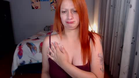 Snapshot of xnathashax1 chatting on 10, 10, 2025 luciana online show from 10, 10, 2025