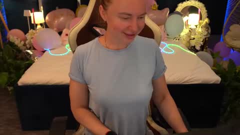 Monica online show from 11, 7, 2026