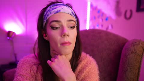 Bella Bondai online show from 9, 1, 2025