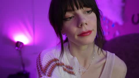 Bella Bondai online show from 18, 1, 2025