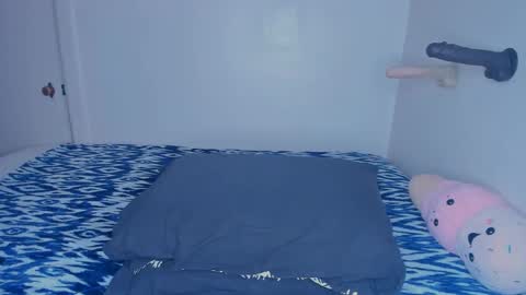 Snapshot of xocurvyrae chatting on 8, 2, 2025 Rae online show from 8, 2, 2025