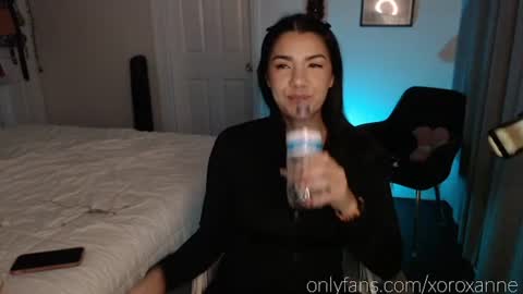 xoroxanne online show from 25, 11, 2025