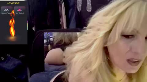 Chloe online show from 15, 3, 2026