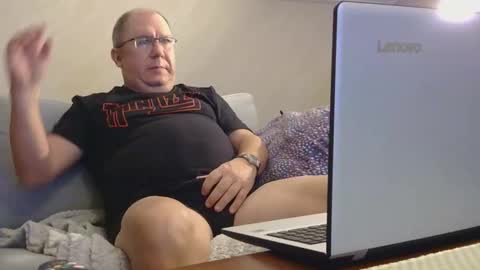 Snapshot of xrap chatting on 3, 11, 2025 xrap online show from 3, 11, 2025