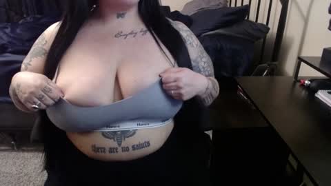 xorileyschembri online show from 24, 12, 2024