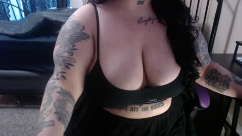 xorileyschembri online show from 7, 2, 2025