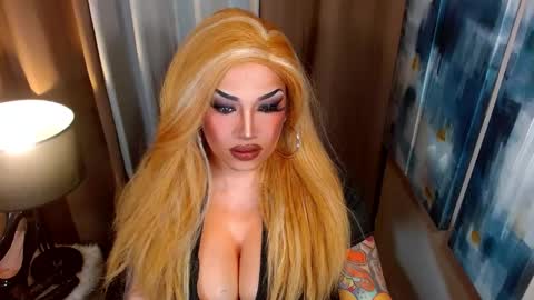 Snapshot of xshadowseductressmitchx chatting on 21, 10, 2025 Cattaleya online show from 21, 10, 2025