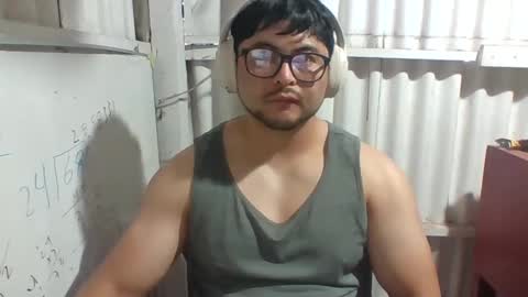 Snapshot of xstudiobog_90 chatting on 30, 9, 2025 xstudiobog_90 online show from 30, 9, 2025