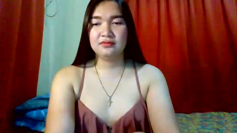 Snapshot of xsweetiemajax chatting on 14, 2, 2025 HI IM PAULINE online show from 14, 2, 2025