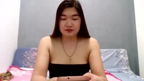 Snapshot of xsweetiemajax chatting on 25, 9, 2025 HI IM PAULINE online show from 25, 9, 2025