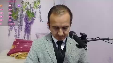 Snapshot of xthesexybossx chatting on 28, 9, 2025 xthesexybossx online show from 28, 9, 2025