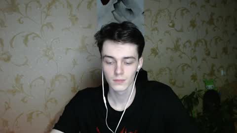 traqqq online show from 4, 4, 2026