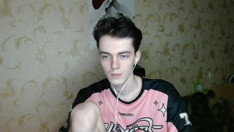 traqqq online show from 10, 4, 2026