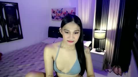 Snapshot of xtspetitehugecock chatting on 5, 1, 2026 xtspetitehugecock online show from 5, 1, 2026