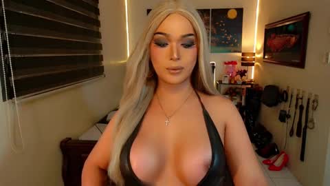 K E L L Y online show from 5, 3, 2026