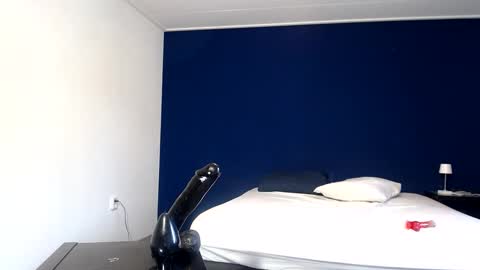 Snapshot of xx19hornyxx chatting on 16, 2, 2025 max online show from 16, 2, 2025