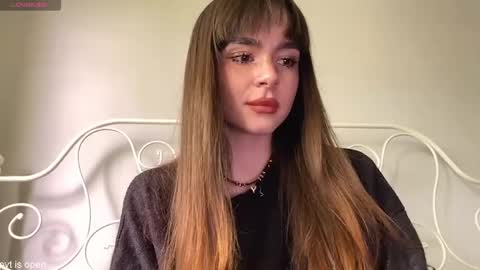 Lily online show from 4, 6, 2026