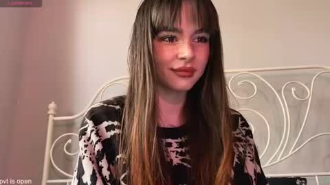 Snapshot of xx_lily chatting on 3, 7, 2026 Lily online show from 3, 7, 2026