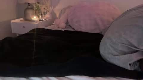 Snapshot of xx_lily_xx2 chatting on 16, 5, 2026 Lily online show from 16, 5, 2026