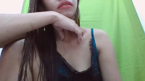 Snapshot of xx_winwin_xx chatting on 18, 1, 2025 Mariel online show from 18, 1, 2025