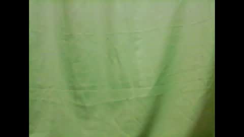 Snapshot of xx_winwin_xx chatting on 5, 2, 2025 Mariel online show from 5, 2, 2025